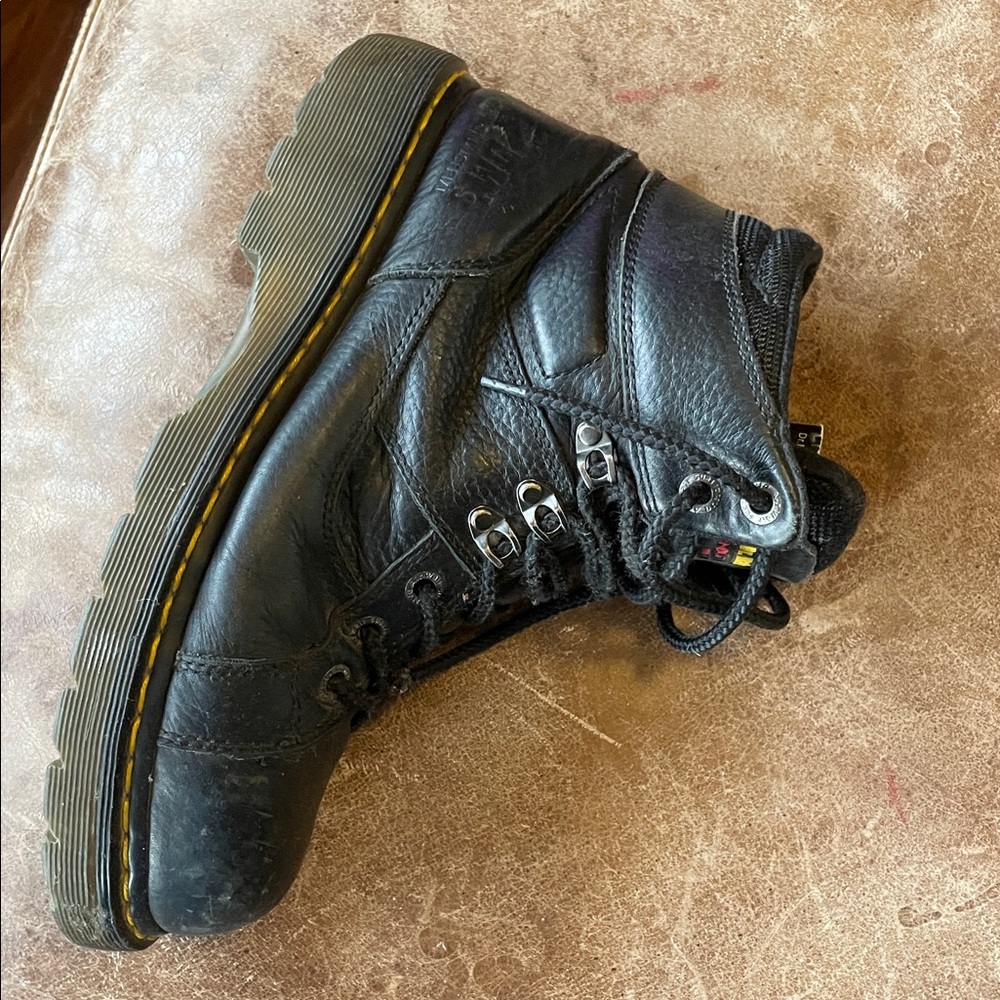 Dr. Martens Men's Black Industrial Steel Toed Work Boots. Good Condition. Sz 10. - Picture 4 of 16